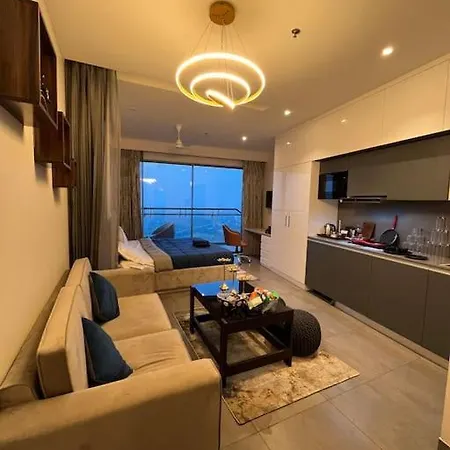Santushti By Urban Retreat Apartment Noida Exterior photo